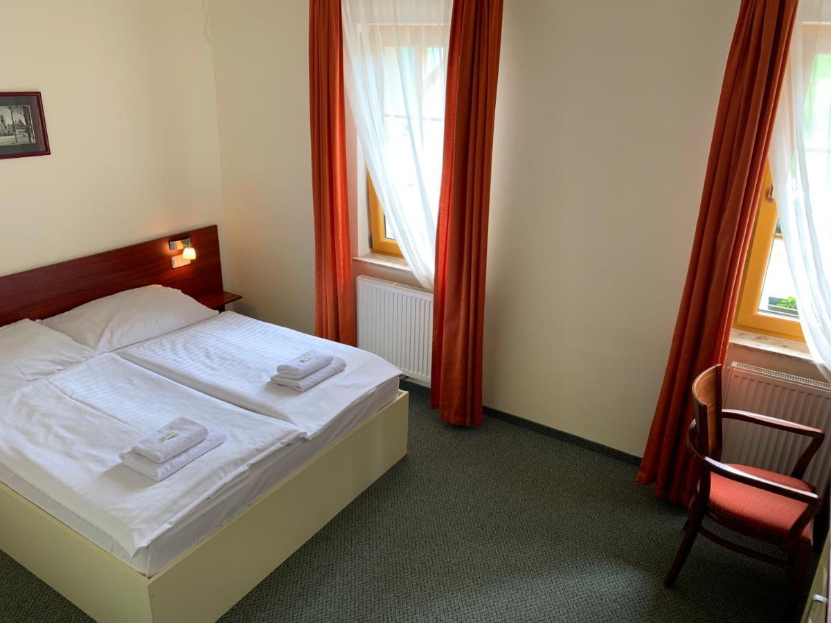 Aparthotel Ochsendorf Horní Blatná Extérieur photo
