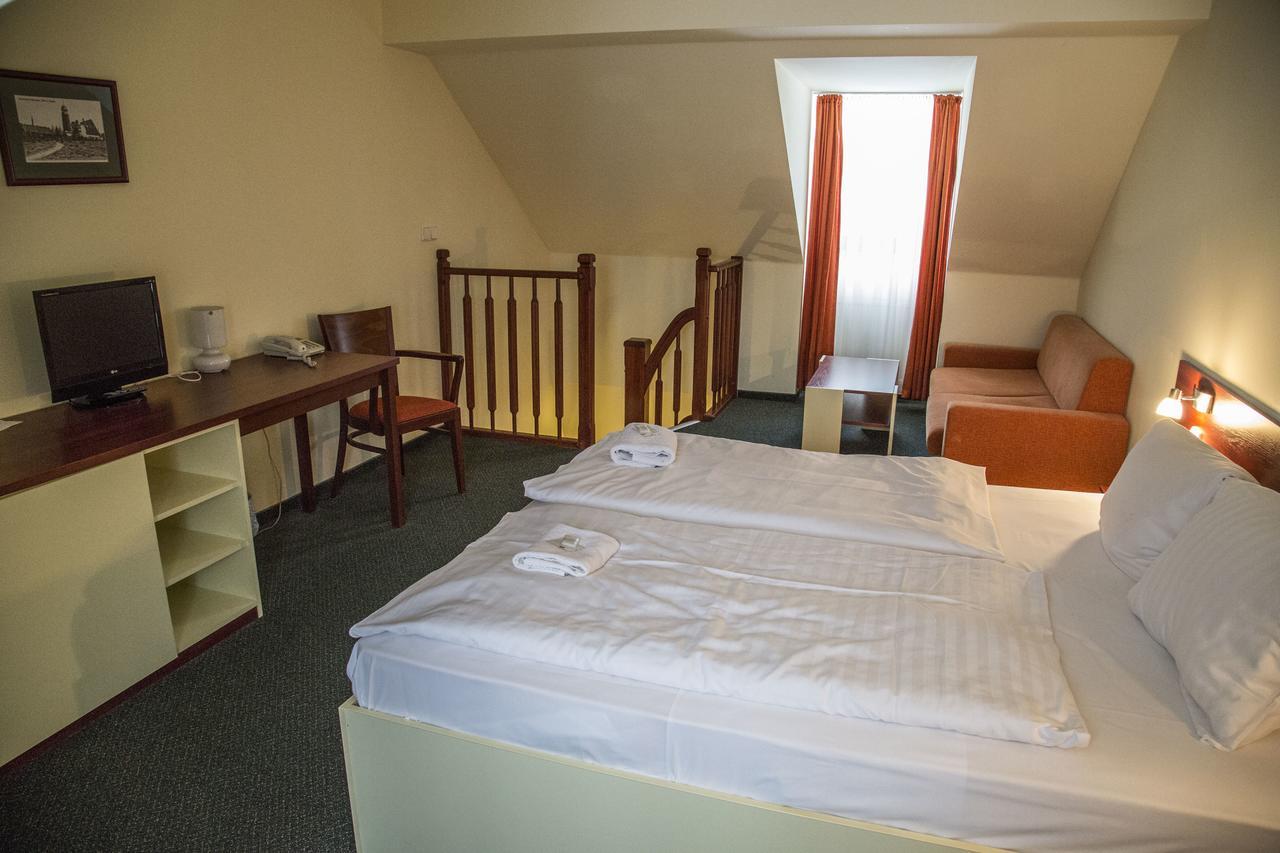 Aparthotel Ochsendorf Horní Blatná Extérieur photo